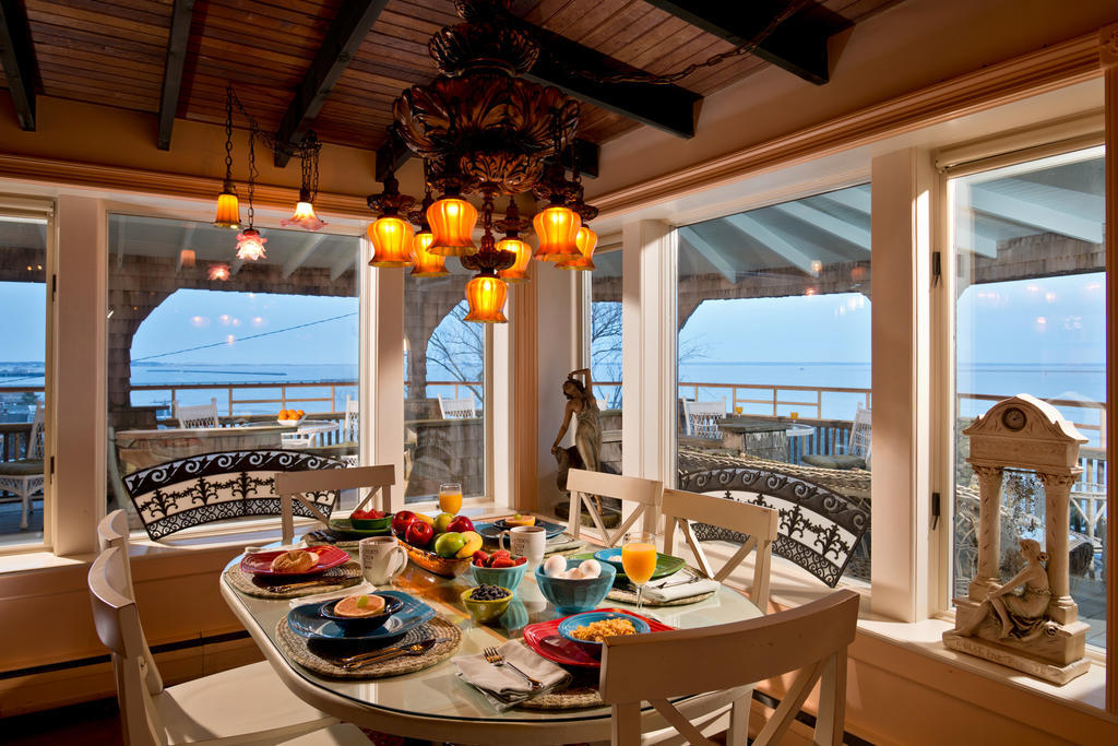 بروفينس Lands End Inn - Adults Only المظهر الخارجي الصورة