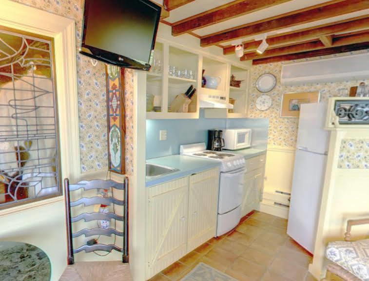 بروفينس Lands End Inn - Adults Only المظهر الخارجي الصورة